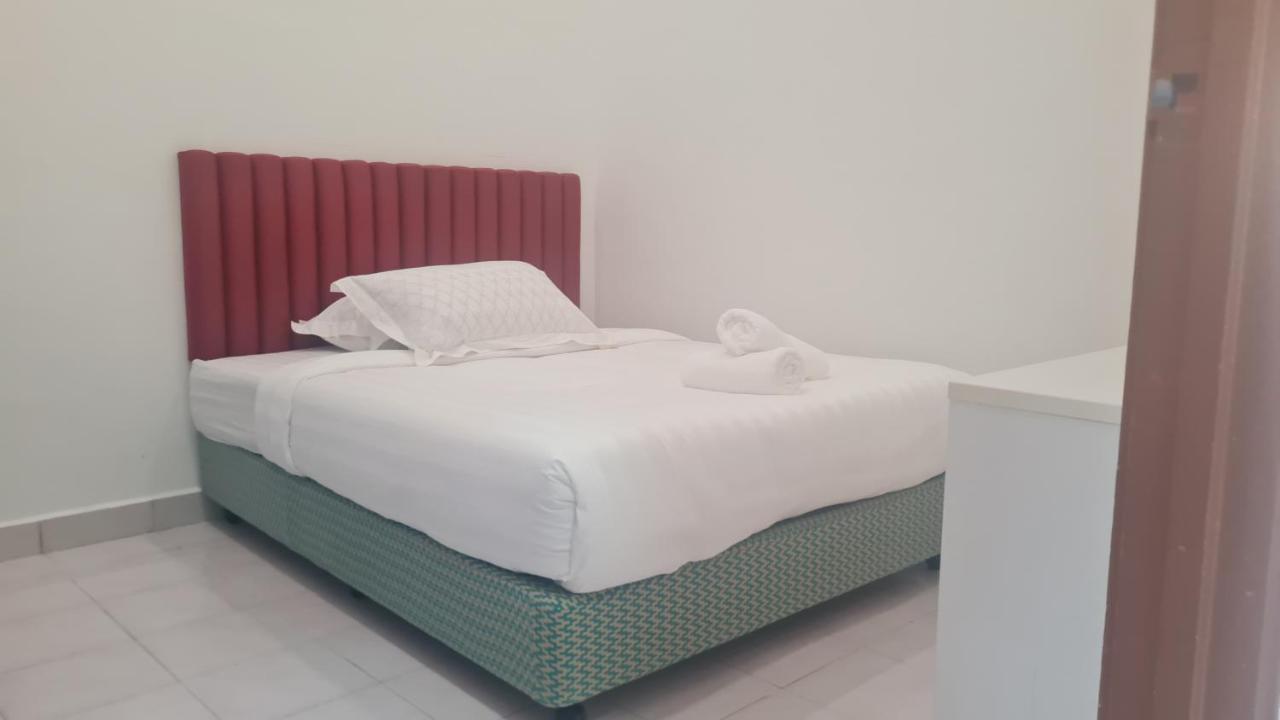 Вилла Anjung Klia House 31 With Neflix Бантинг Экстерьер фото